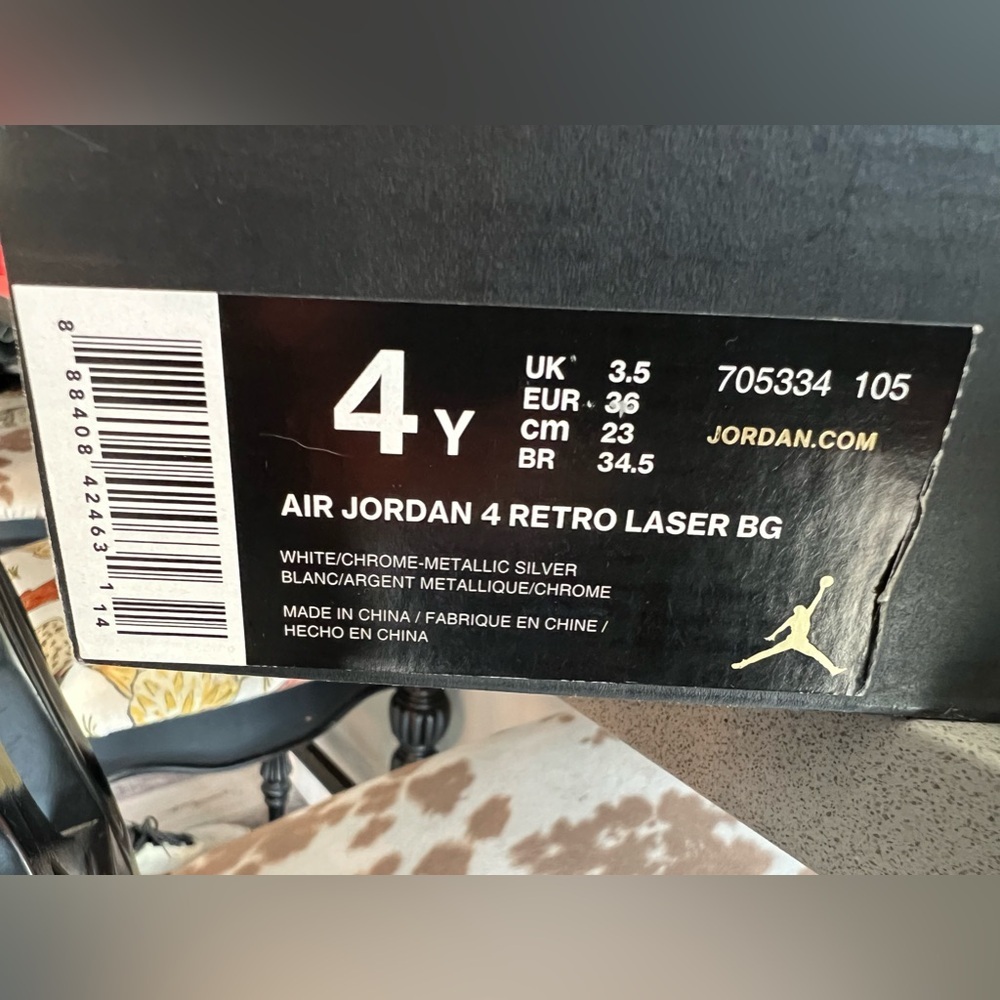Nike Air Jordan 4 Laser 4y Sneakers - Picture 11 of 11